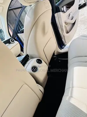 Mercedes-Benz GLC-Class 2019 Blue