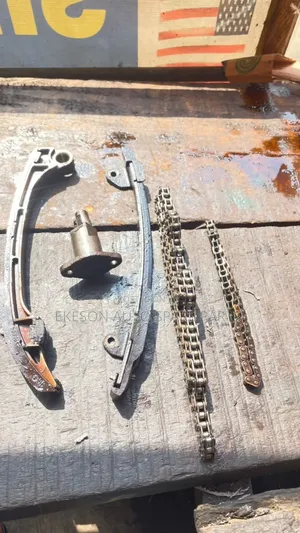 Tokunbo Timing Chain Kit for Camry Rav4 2az Engine 2003 2004 2005