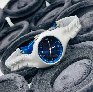 High Quality Luxury Nike Analog Chain Wristwatch