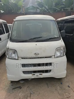 Daihatsu Hijet 2022 White
