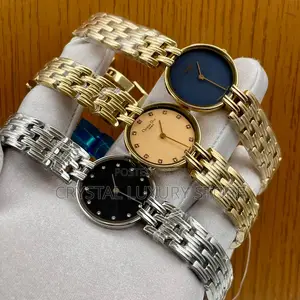 Dior Quality Luxury Ladies Chain Strap Wristwatch