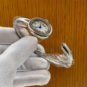 Cartier Quality Luxury Ladies Chain Strap Wristwatch