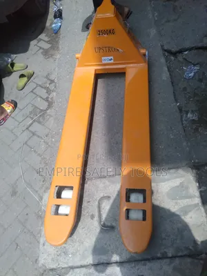 2500kg (2.5ton) Pallet Truck