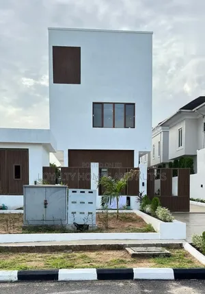 Furnished 4bdrm Duplex in Pinnock Beach Estate, Lekki for sale