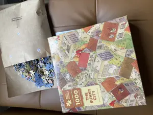 The Sunny City • 1000-Piece Jigsaw Puzzle