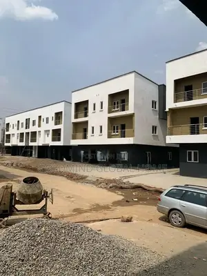 5bdrm Townhouse/Terrace in Katampe Extension for sale