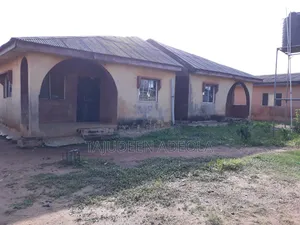 4bdrm House in Ita Oluwo for sale