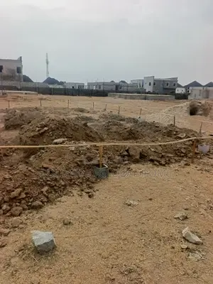 2700 Square Meter of Land for Sale in Gwarinpa