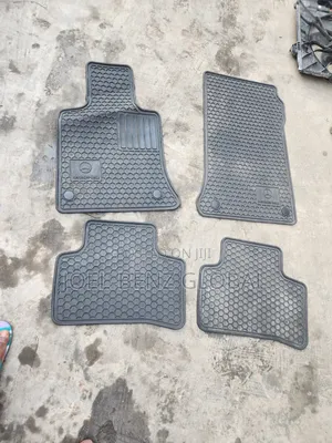 Glk350 2013 Follow Come Foot Mat