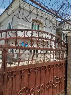 3bdrm Duplex in Gwarinpa, Life Camp for sale