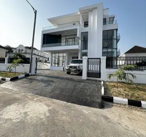 Balustrade Design Balcony With A 10m Plain Tempered Glass