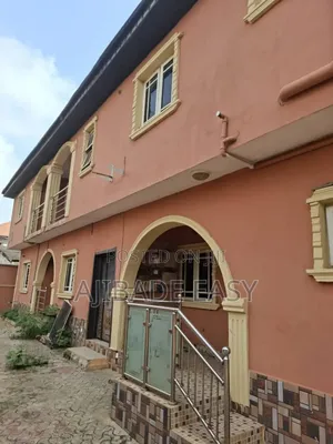 8bdrm Duplex in Baruwa for sale