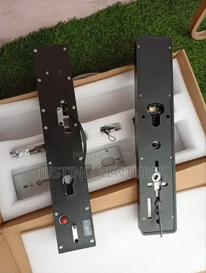 F25 Smart Door Lock