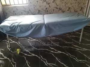 Foldable Massage Bed