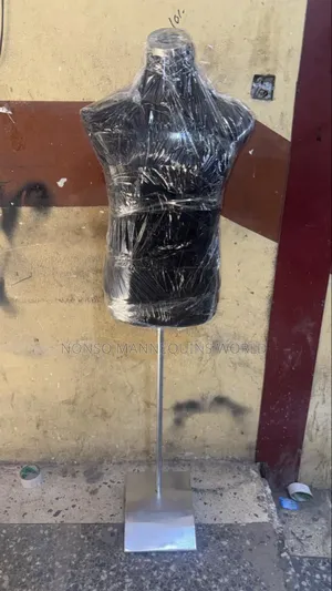 Classic Male Bodyform With Metal Base