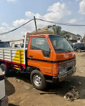 Toyota Dyna 150 Tokunbo Standard Register1998 Model 2.4l Petrol Engine