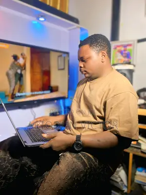 Graphic Designer/Social Media Manager