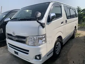 Toyota HiAce 2013 White