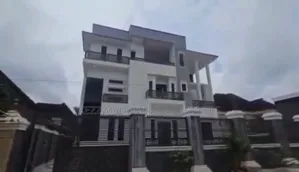 9bdrm Duplex in Udenwa Gardens for sale