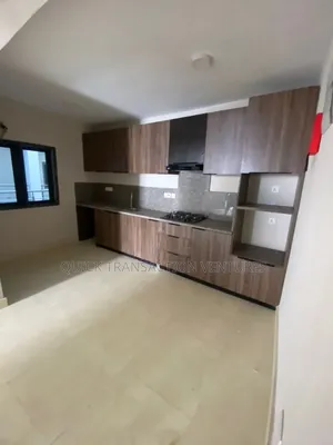 3bdrm Maisonette in Osapa london for rent