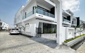 Balcony 10mm Tempered Plain Glass