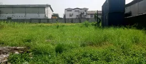 8700sqm Land With Warehouse Off Eric Moore, Surulere
