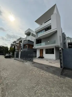 Luxury Contemporary 5 Bedroom Fully Detached Duplex for Sale.