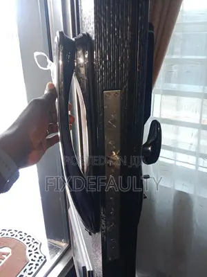 Smart Door Lock Installer