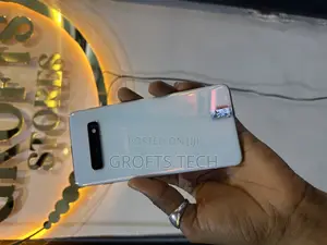 Samsung Galaxy S10 128 GB Blue