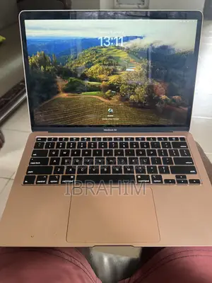 Laptop Apple MacBook Air 2020 8GB Intel Core i5 SSD 512GB