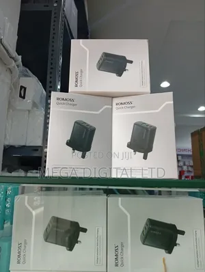 Romoss Quick Charger Ac65