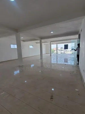 Showroom Direct Facing Road