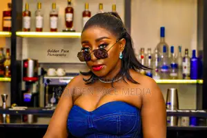 Your Favorite Celebrity Photographer