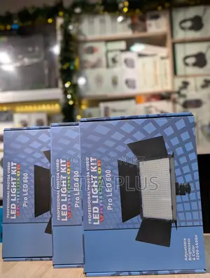 Pro Led 600 Light Kit + Tripod Stand + Batteries