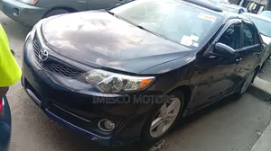 Toyota Camry XLE V6 4dr Sedan (3.5L 6cyl 6A) 2013 Green