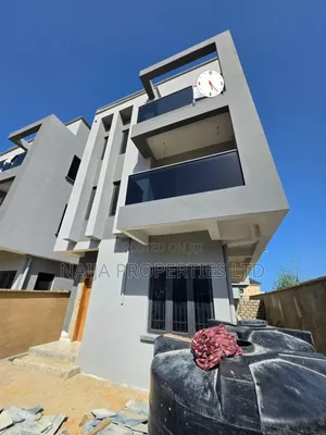4bdrm Duplex in Lekki Phase 1 for sale