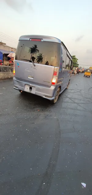 Suzuki APV Minibus 2014 Silver