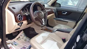 Mercedes-Benz GLK-Class Base GLK 350 4dr AWD 4MATIC (3.5L 6cyl 7A) 2015