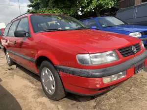Volkswagen Passat 2005 Red