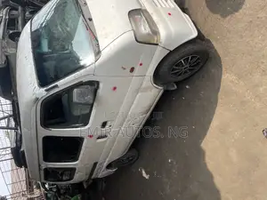 Suzuki Every 2010 White
