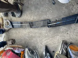 Down Grill Camry 2013 Sport