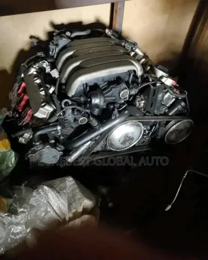 Audi Q5 2012 Model Audi A4 2010. V6 Engine