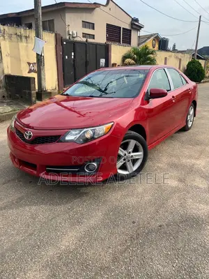 Toyota Camry SE 4dr Sedan (2.5L 4cyl 6A) 2012 Red