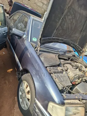 Mercedes-Benz C180 2002 Blue