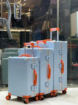 Comfy Set of 3 Aluminum Luggage