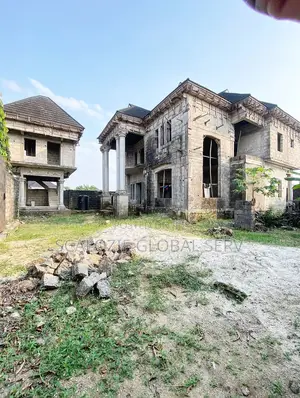 5bdrm Duplex in Eneka Port Harcourt for sale