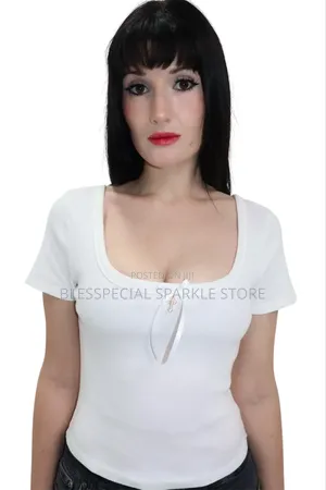 Stunning Ladies Top – Classy, Comfy Affordable!