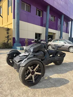 Can-Am 2022 Black