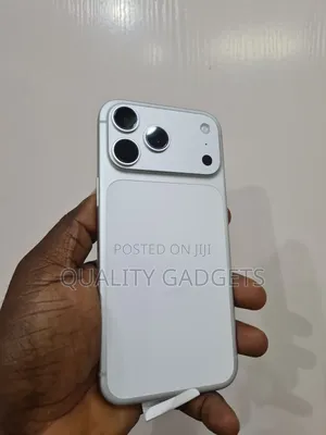 New Apple iPhone 17 Pro Max 256 GB Silver