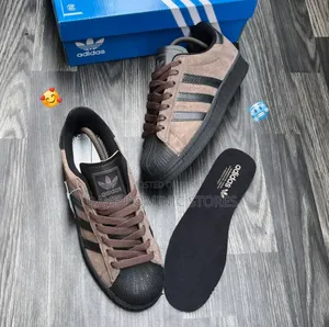 2025 Adidas Superstar